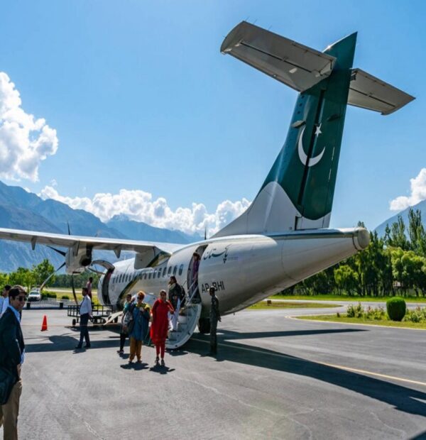 Peak Pursuits: 6 Days & 5 Nights in Hunza by Air